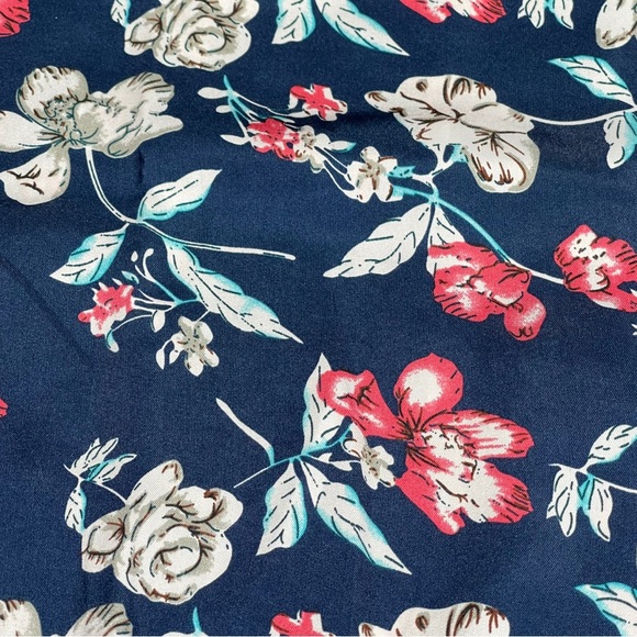 Indera size medium blue floral silky bomber jacket zip pockets thin material EUC - Picture 7 of 12